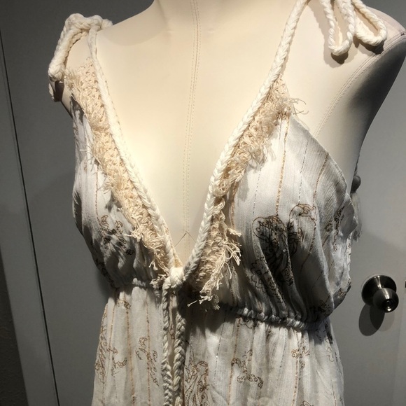 Elegant Cream Maxi Dress - Picture 16 of 16